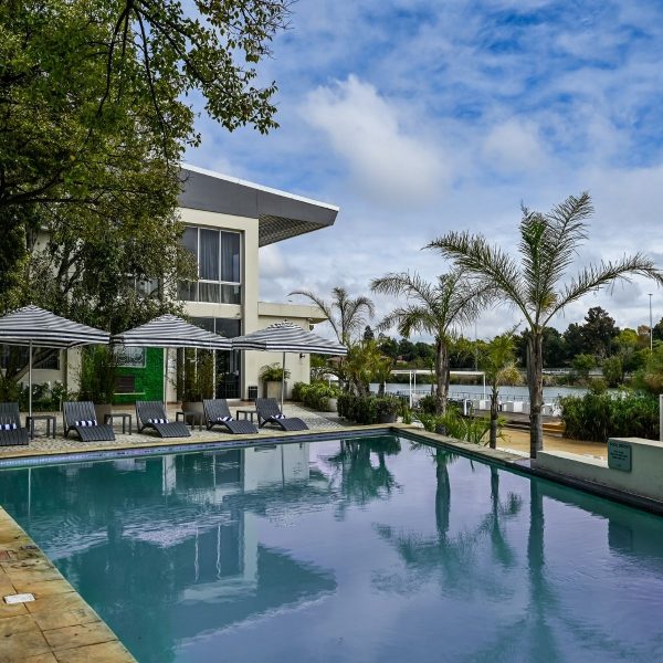 Swimming Pool (2)
