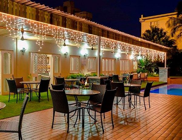 Swimming pool patio 2-capital-600x600-1